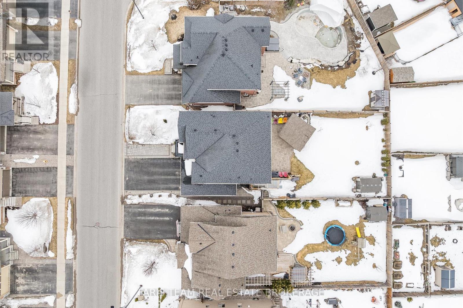 27 Marks Road, Springwater, Ontario  L9X 0S5 - Photo 47 - S12911304