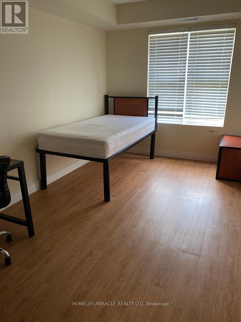 203 - 392 Albert Street, Waterloo, Ontario  N2L 3V1 - Photo 7 - X12892472