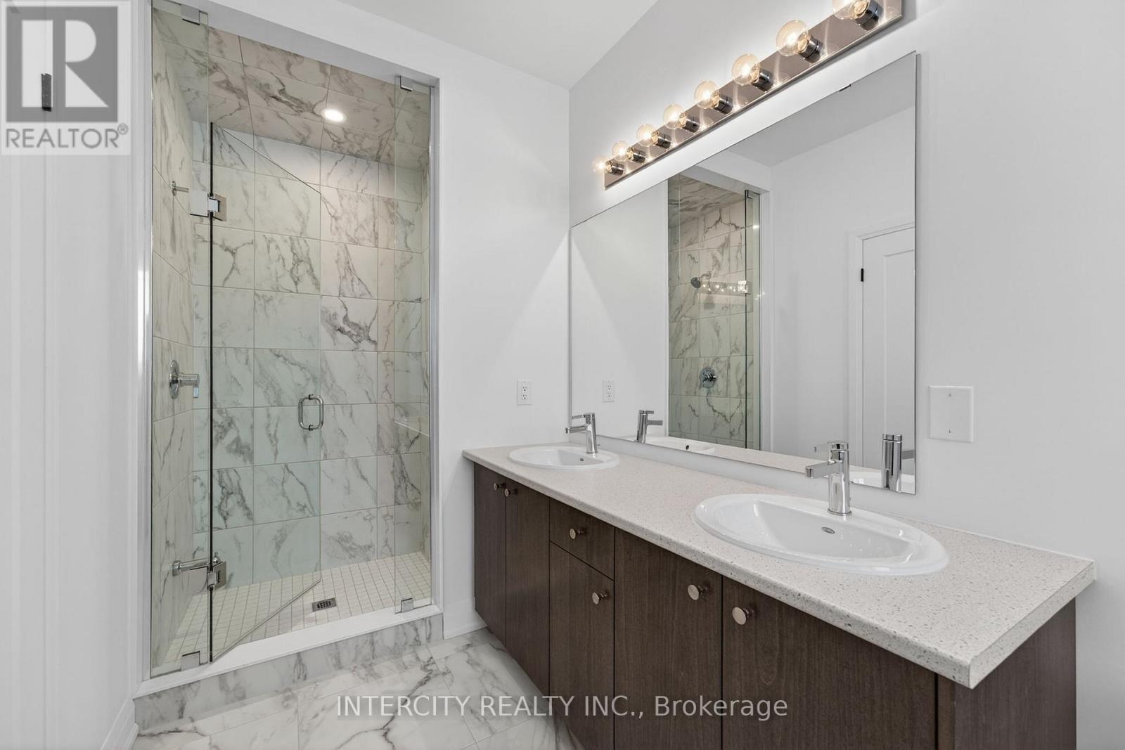 38 Legacy Circle, Wasaga Beach, Ontario  L9Z 0M5 - Photo 39 - S12916996