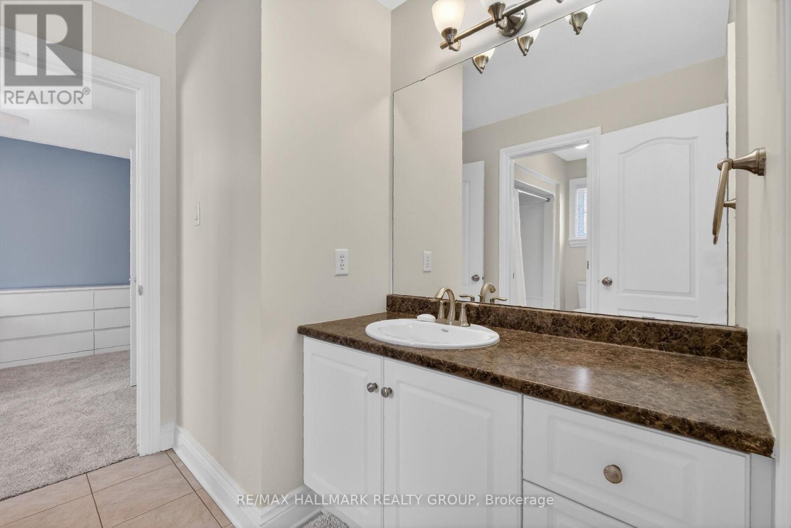 453 Keith Crescent, Ottawa, Ontario  K1W 0A5 - Photo 24 - X12912920