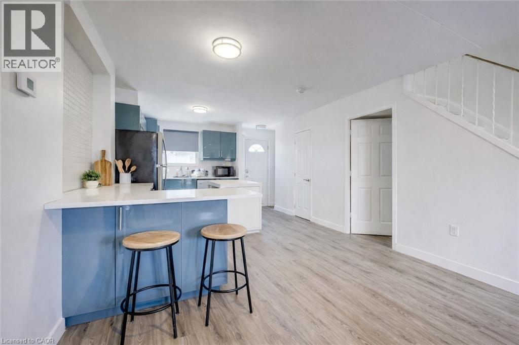 174 Westcourt Place, Waterloo, Ontario  N2L 2R7 - Photo 9 - 40810183