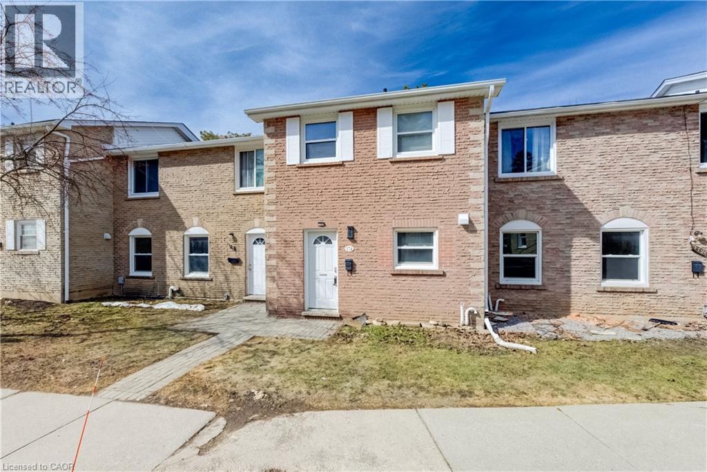 174 Westcourt Place, Waterloo, Ontario  N2L 2R7 - Photo 2 - 40810183