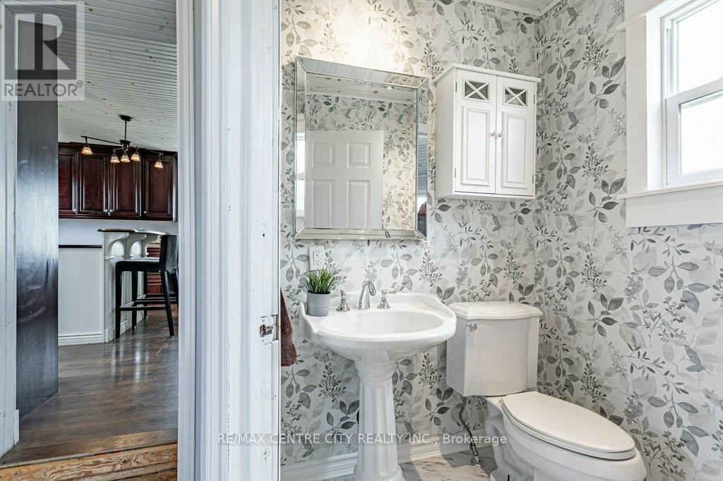 26588 Carroll Line, West Elgin, Ontario  N0L 2P0 - Photo 18 - X12918028