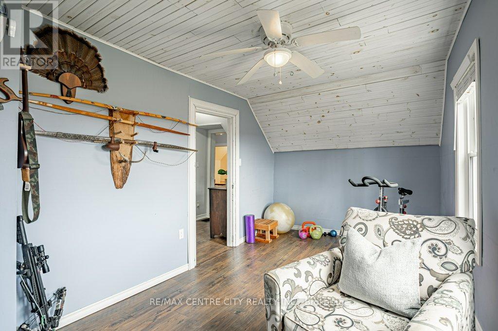 26588 Carroll Line, West Elgin, Ontario  N0L 2P0 - Photo 23 - X12918028