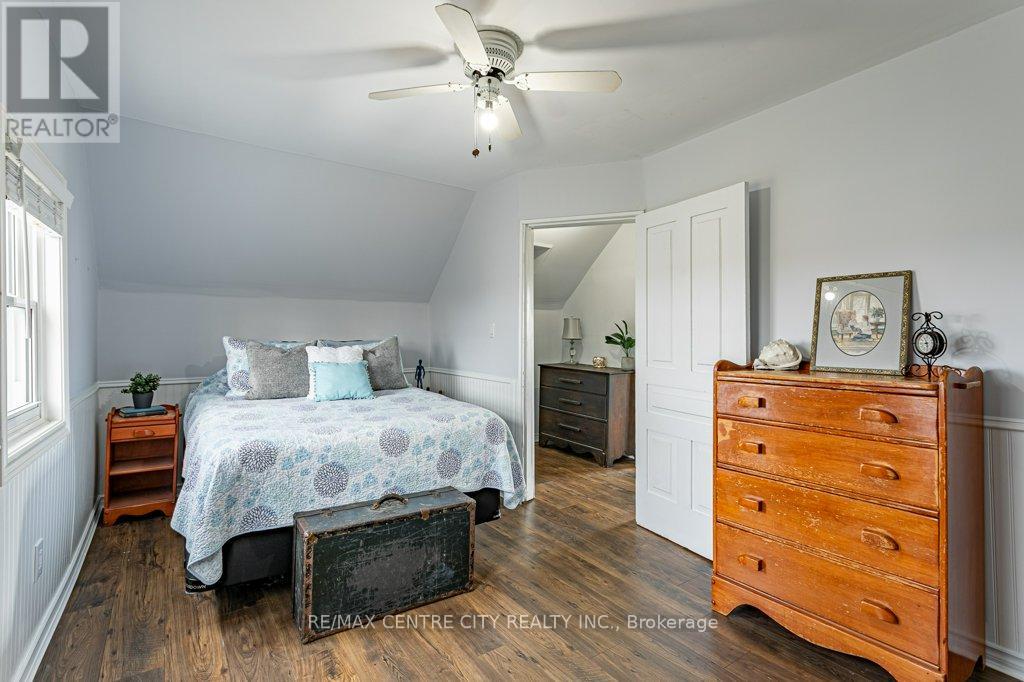 26588 Carroll Line, West Elgin, Ontario  N0L 2P0 - Photo 24 - X12918028