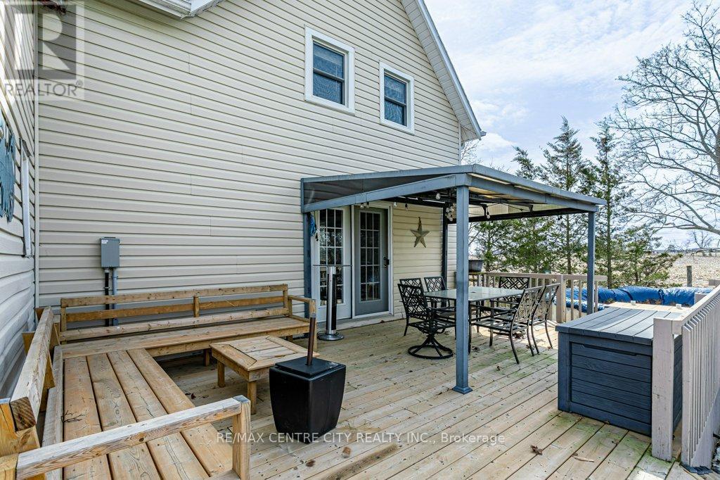 26588 Carroll Line, West Elgin, Ontario  N0L 2P0 - Photo 27 - X12918028