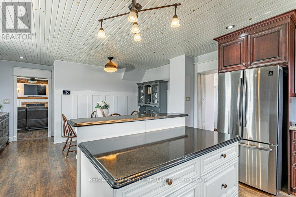 26588 Carroll Line, West Elgin, Ontario  N0L 2P0 - Photo 9 - X12918028