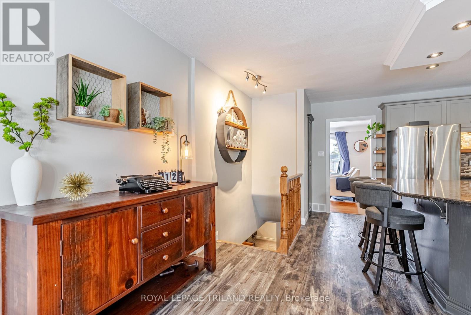 231 Thames Crescent, Thames Centre, Ontario  N0L 1G0 - Photo 23 - X12918048