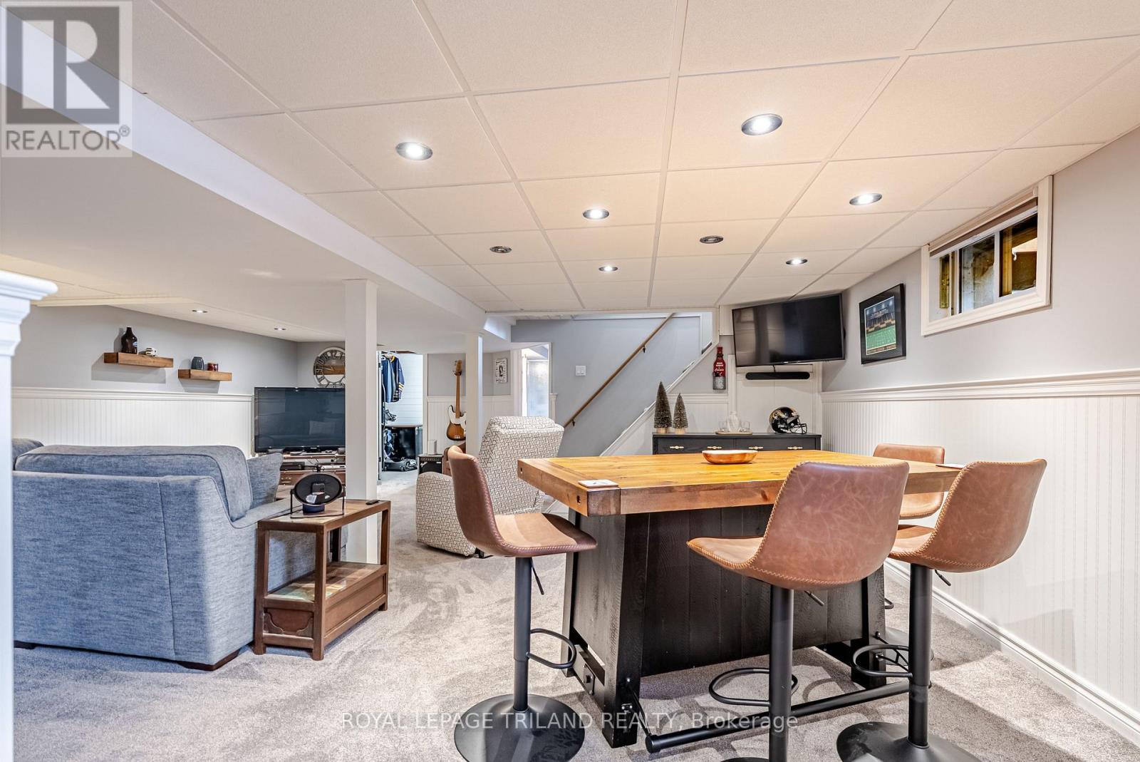 231 Thames Crescent, Thames Centre, Ontario  N0L 1G0 - Photo 37 - X12918048