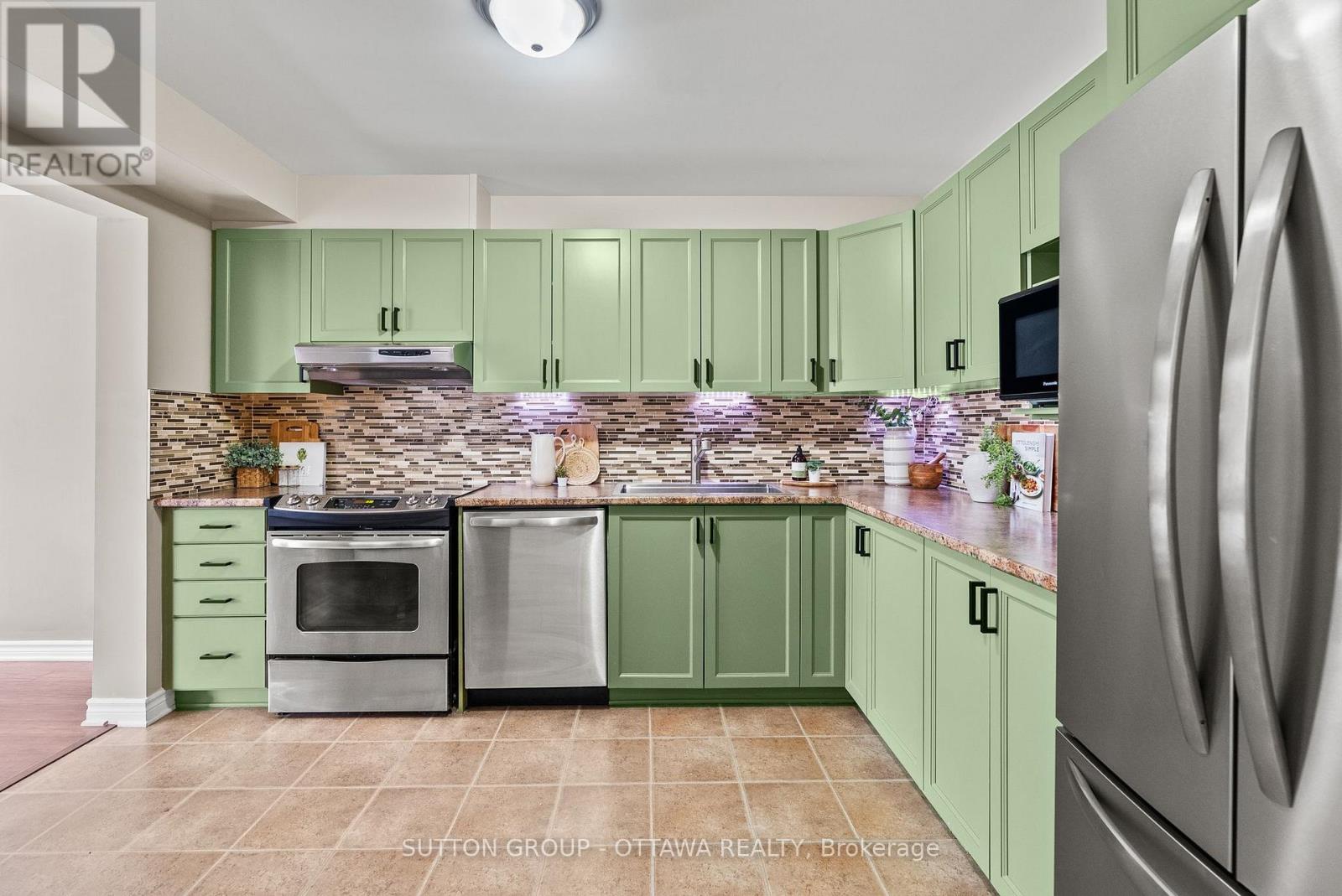 682 Paul Metivier Drive, Ottawa, Ontario K2J 2T4 - Photo 7 - X12918050