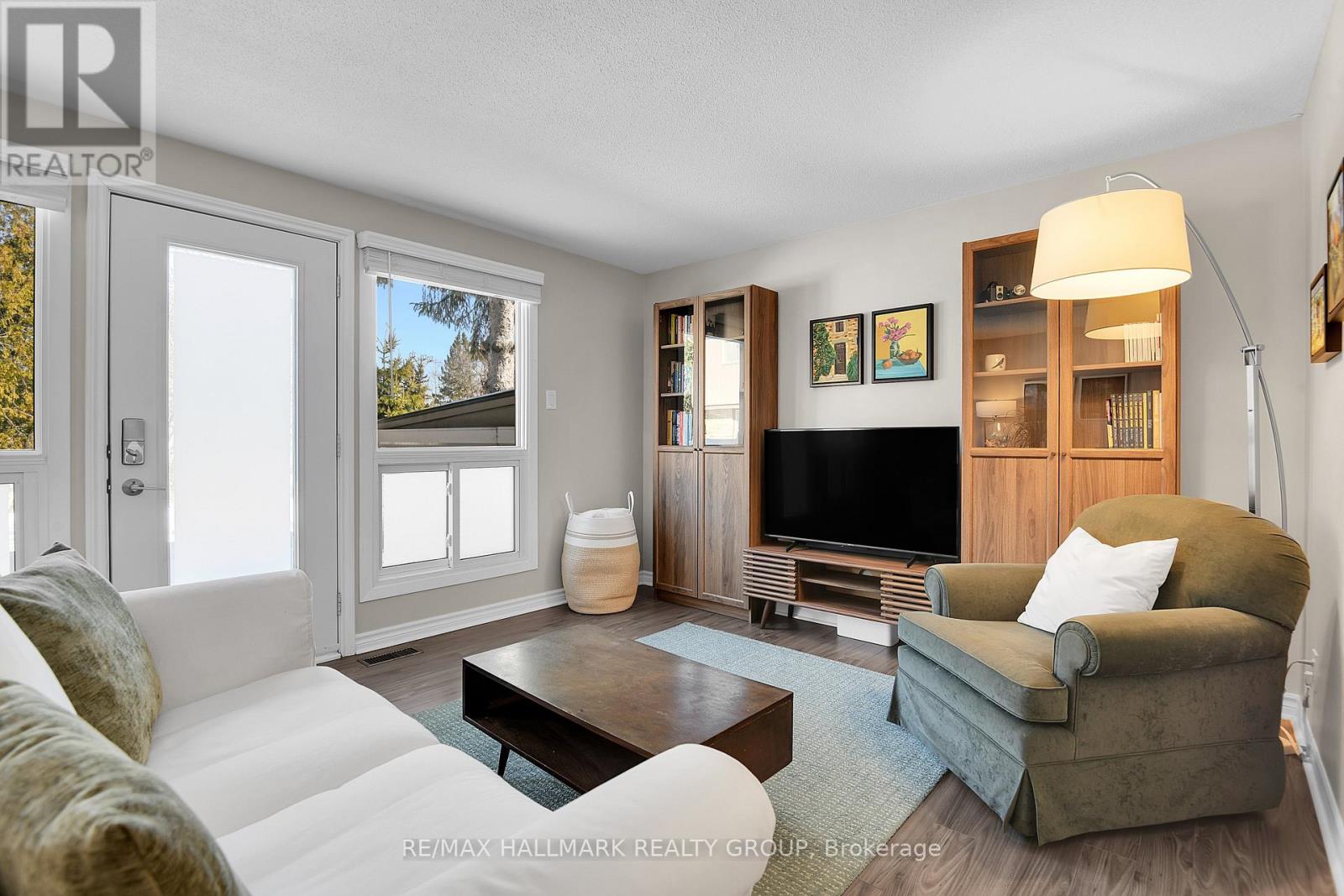 31 - 2019 Stonehenge Crescent, Ottawa, Ontario K1B 4N7 - Photo 12 - X12918080