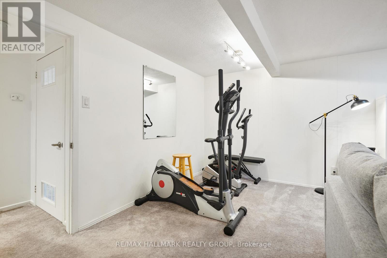 31 - 2019 Stonehenge Crescent, Ottawa, Ontario K1B 4N7 - Photo 27 - X12918080