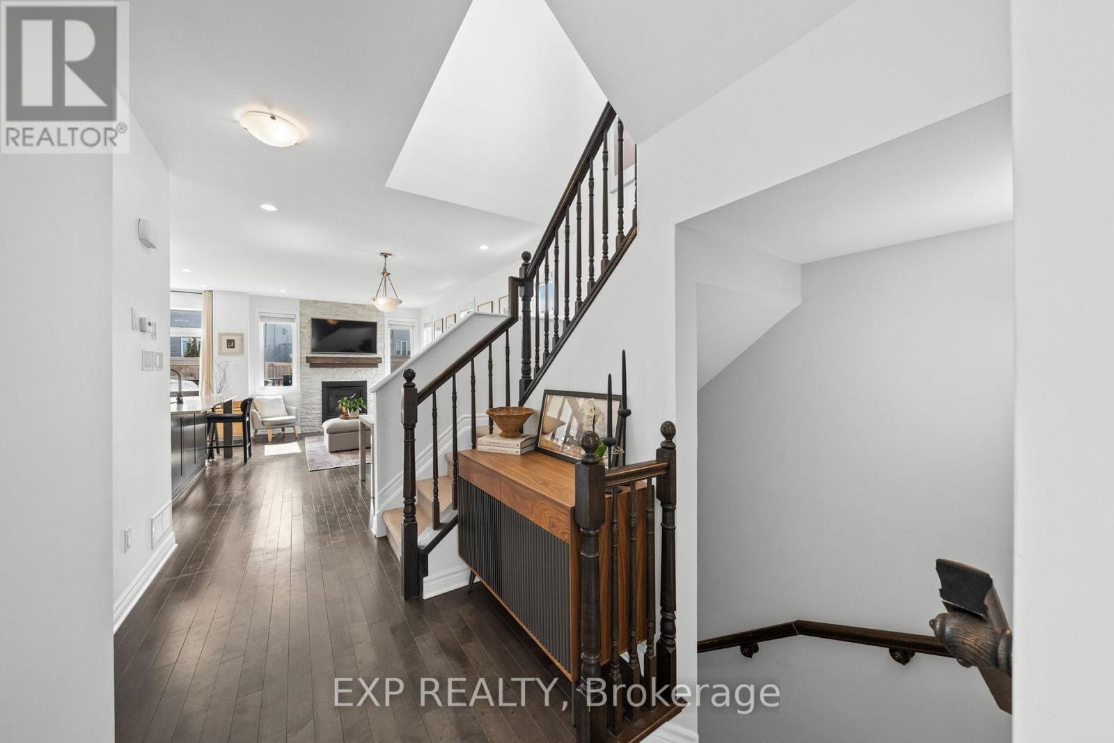 213 Belleek Lane, Ottawa, Ontario  K2J 6G2 - Photo 6 - X12918094