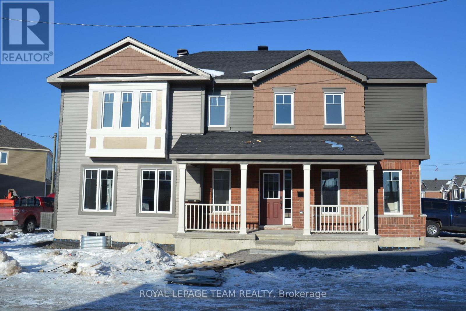 121 Santolina Street, Ottawa, Ontario  K2S 0W8 - Photo 1 - X12918146