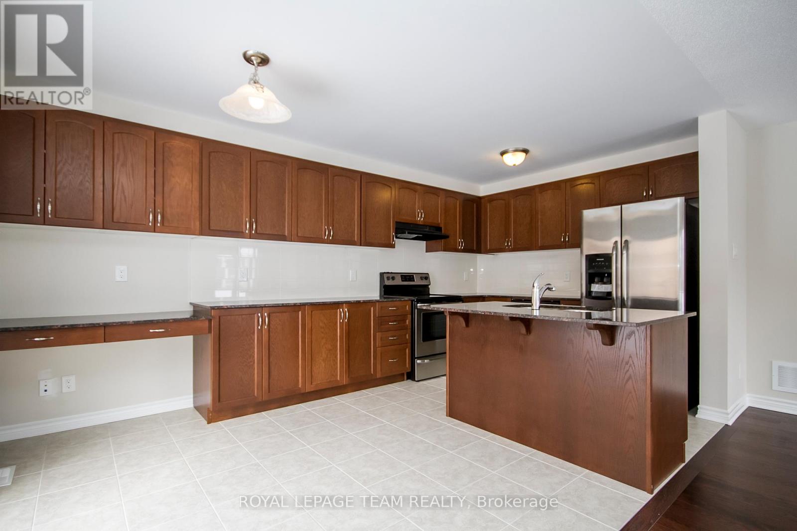 121 Santolina Street, Ottawa, Ontario  K2S 0W8 - Photo 13 - X12918146