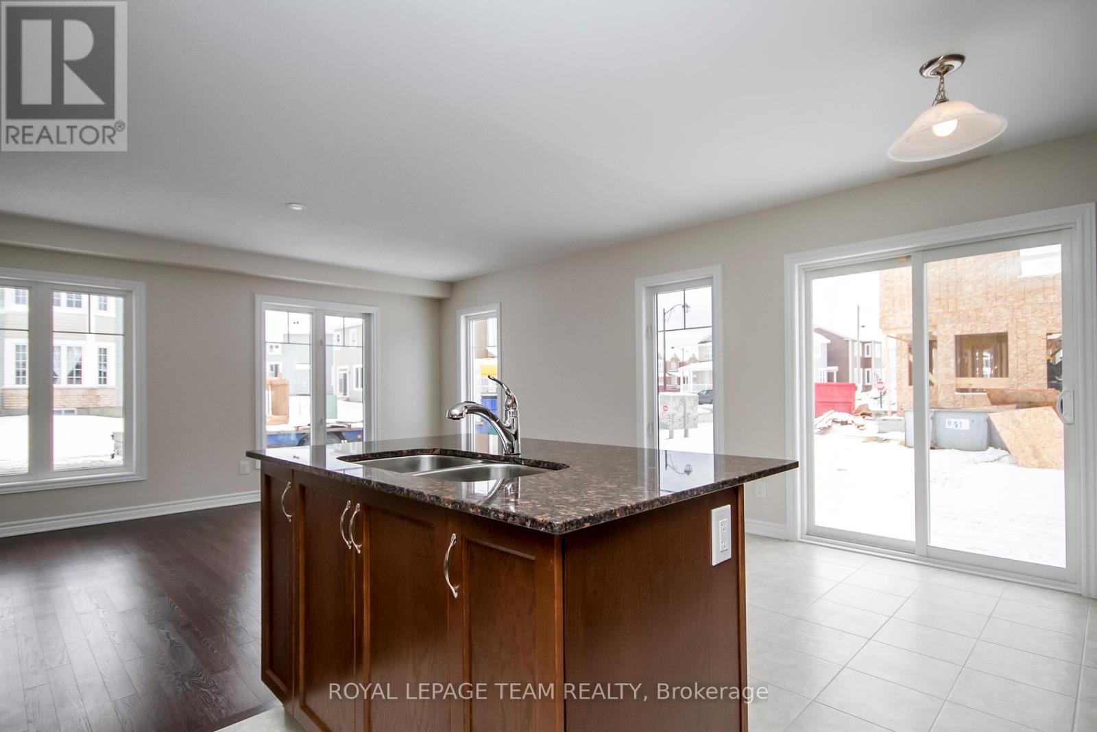 121 Santolina Street, Ottawa, Ontario  K2S 0W8 - Photo 18 - X12918146