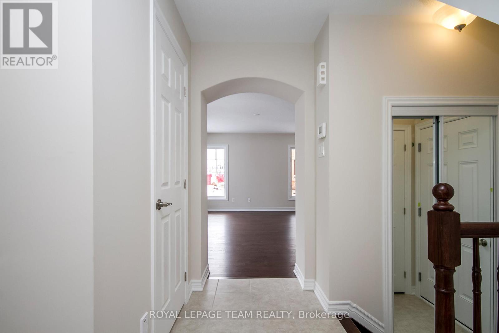 121 Santolina Street, Ottawa, Ontario  K2S 0W8 - Photo 7 - X12918146