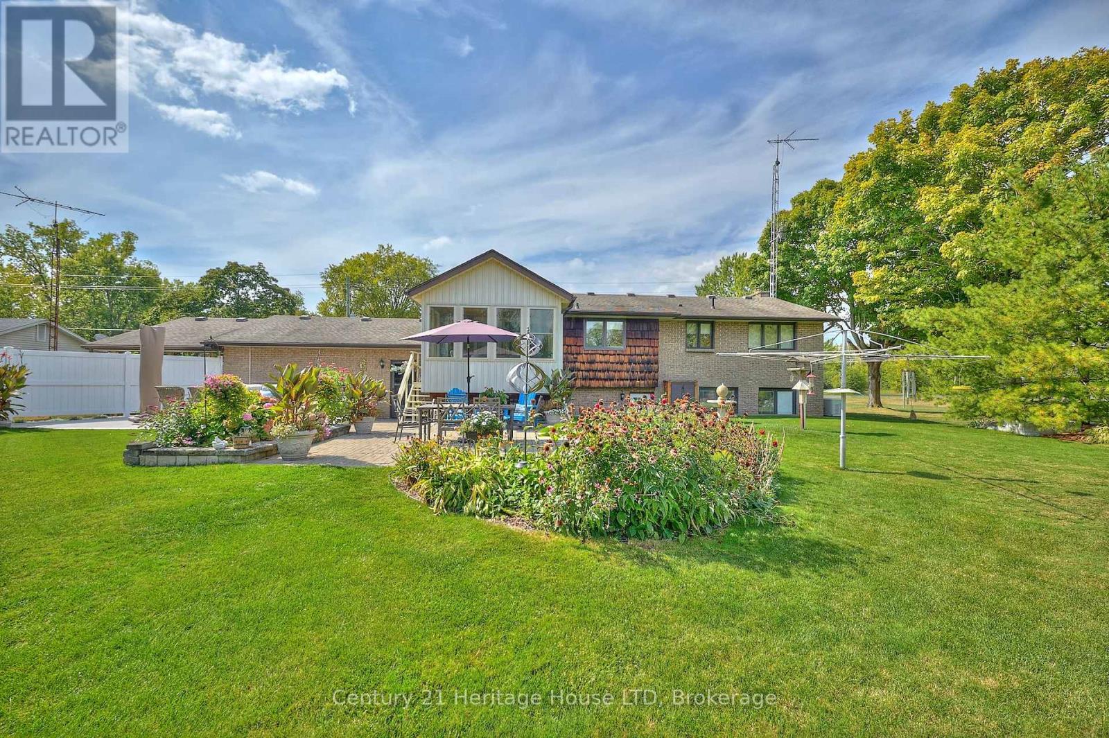 544 Rosehill Road, Fort Erie, Ontario  L2A 5M4 - Photo 41 - X12413166