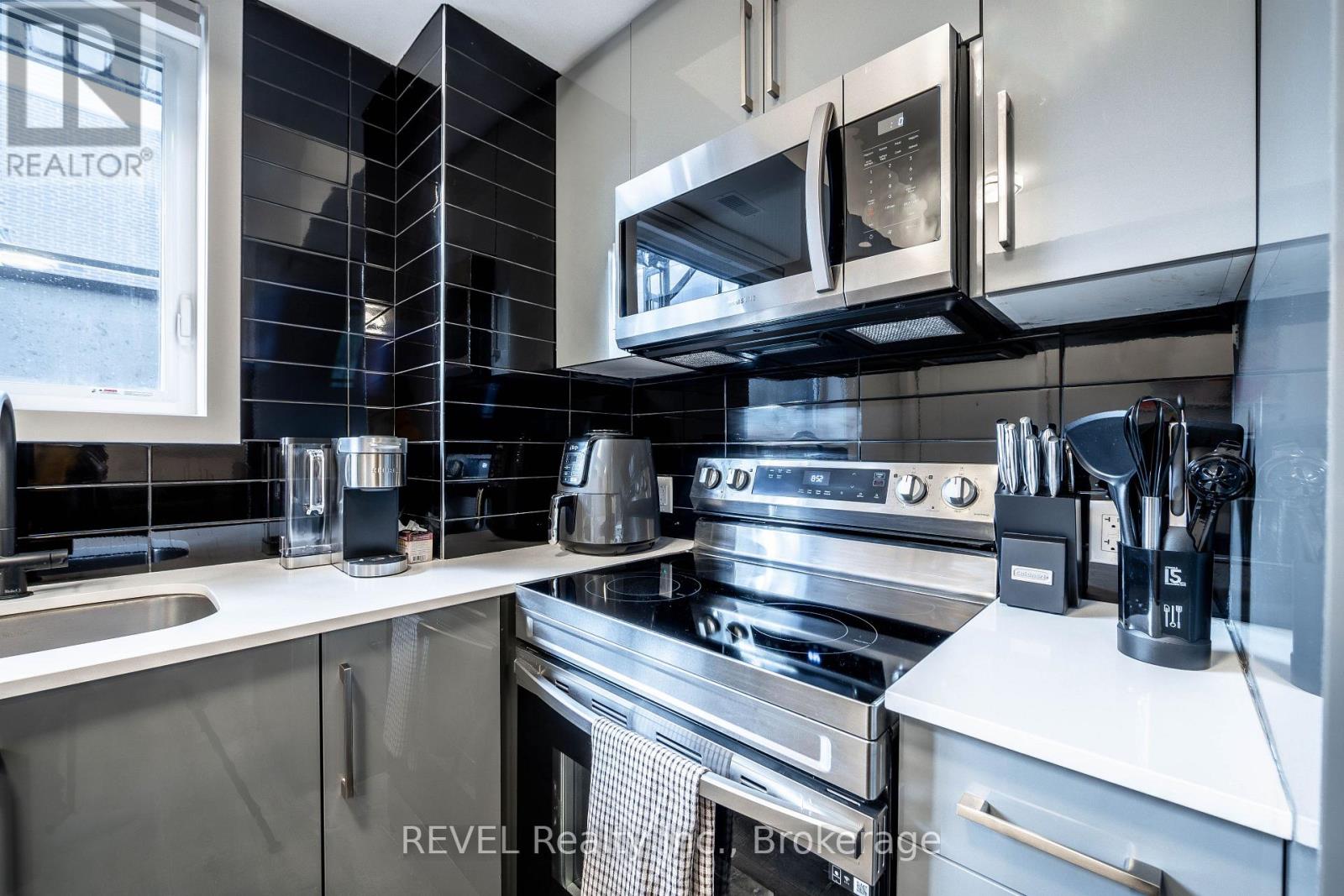 114 - 6065 MCLEOD ROAD, Niagara Falls, Ontario