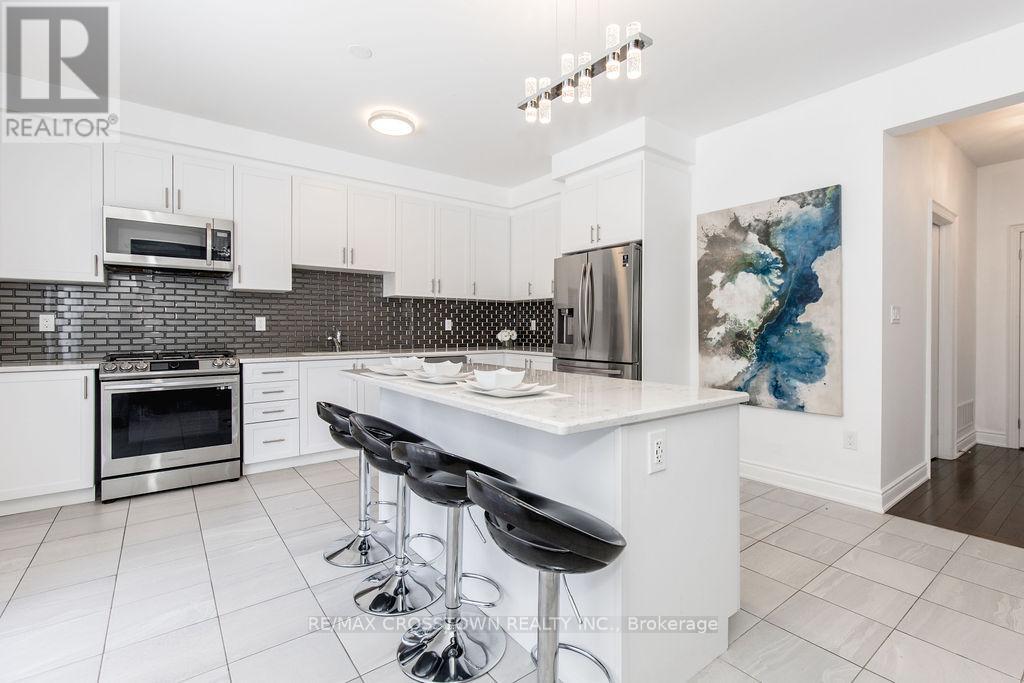 11 Middleton Drive, Wasaga Beach, Ontario  L9Z 0L1 - Photo 16 - S12845158