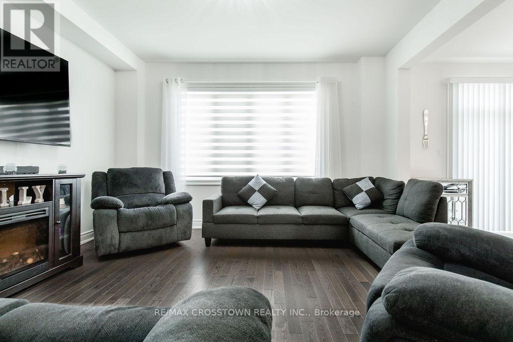 11 Middleton Drive, Wasaga Beach, Ontario  L9Z 0L1 - Photo 12 - S12845158