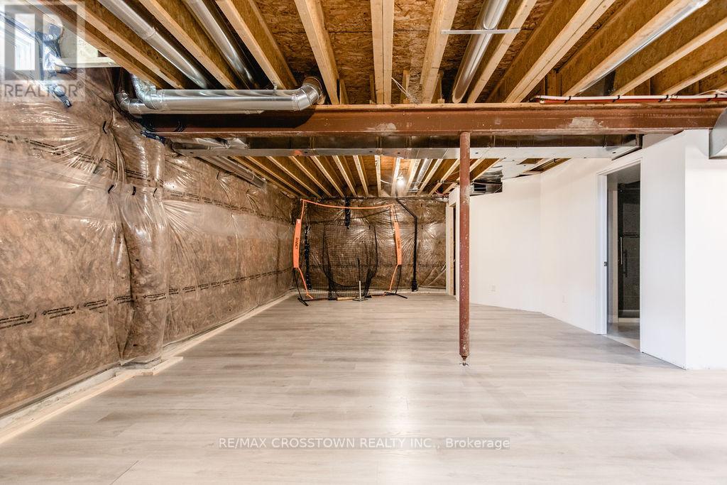 11 Middleton Drive, Wasaga Beach, Ontario  L9Z 0L1 - Photo 41 - S12845158