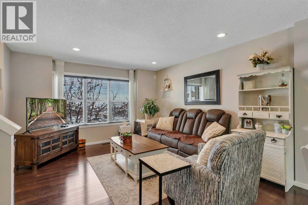 124 Panamount Way NW, Calgary, Alberta  T3K 0P7 - Photo 4 - A2296143