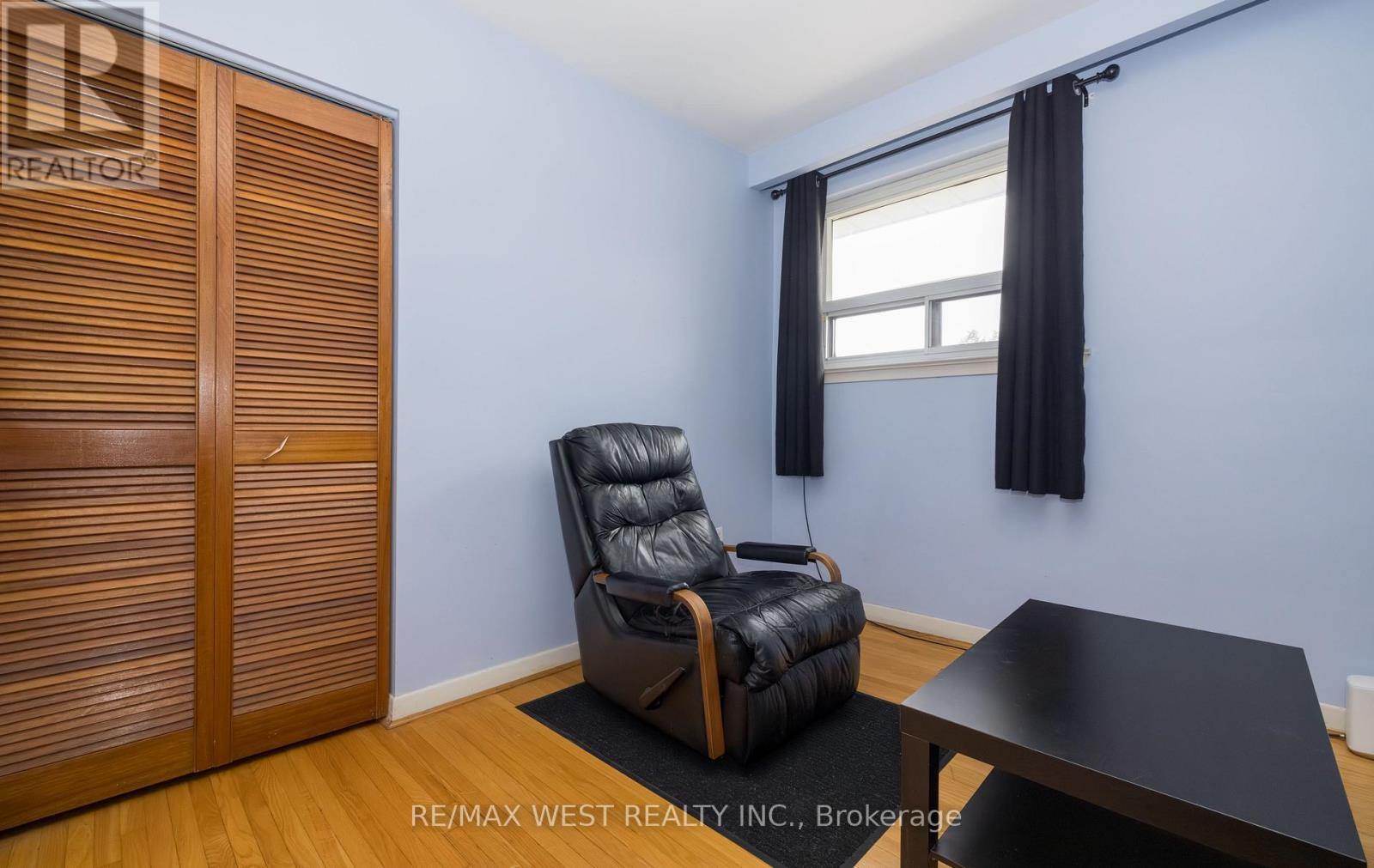 61 Stilecroft Drive, Toronto (York University Heights), Ontario  M3J 1A6 - Photo 25 - W12914552