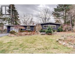 9 SUMMERHAYES Crescent, Brantford, Ontario