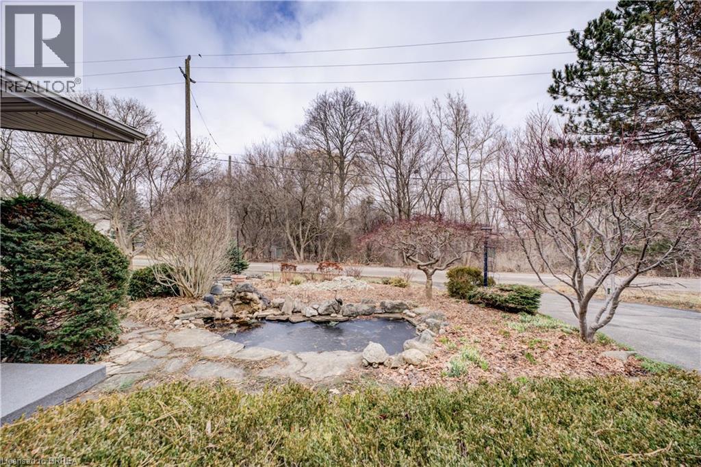 9 Summerhayes Crescent, Brantford, Ontario  N3R 5H9 - Photo 2 - 40810330