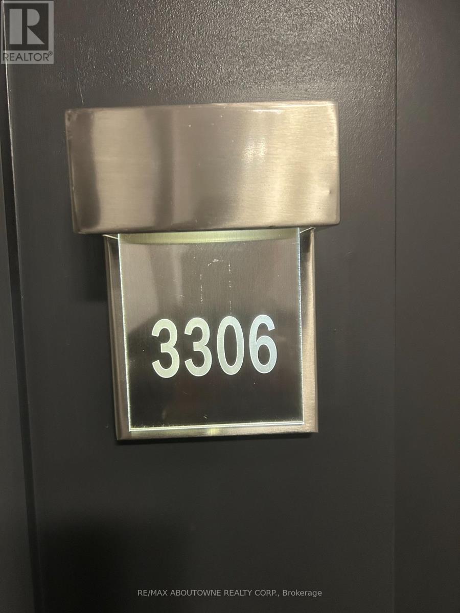 3306 - 223 Webb Drive, Mississauga (City Centre), Ontario  L5B 0E8 - Photo 3 - W12913224