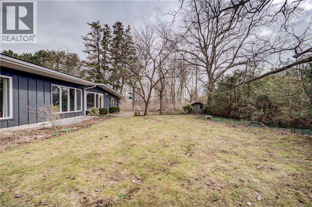 9 Summerhayes Crescent, Brantford, Ontario  N3R 5H9 - Photo 39 - 40810330