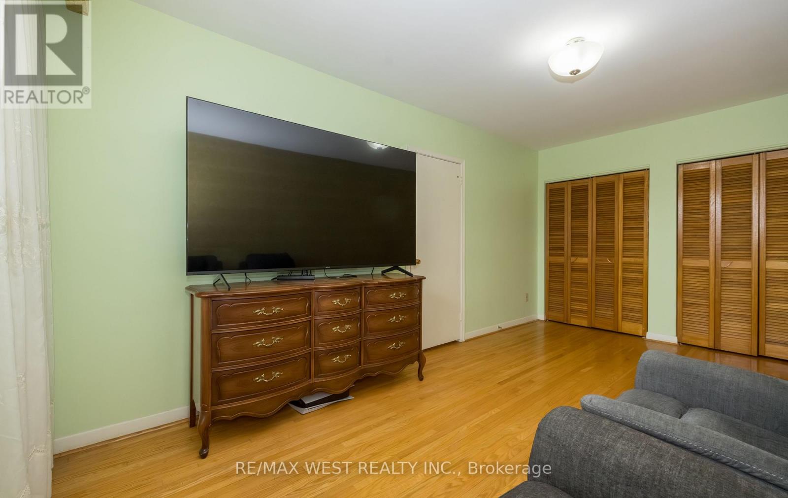 61 Stilecroft Drive, Toronto (York University Heights), Ontario  M3J 1A6 - Photo 30 - W12914552