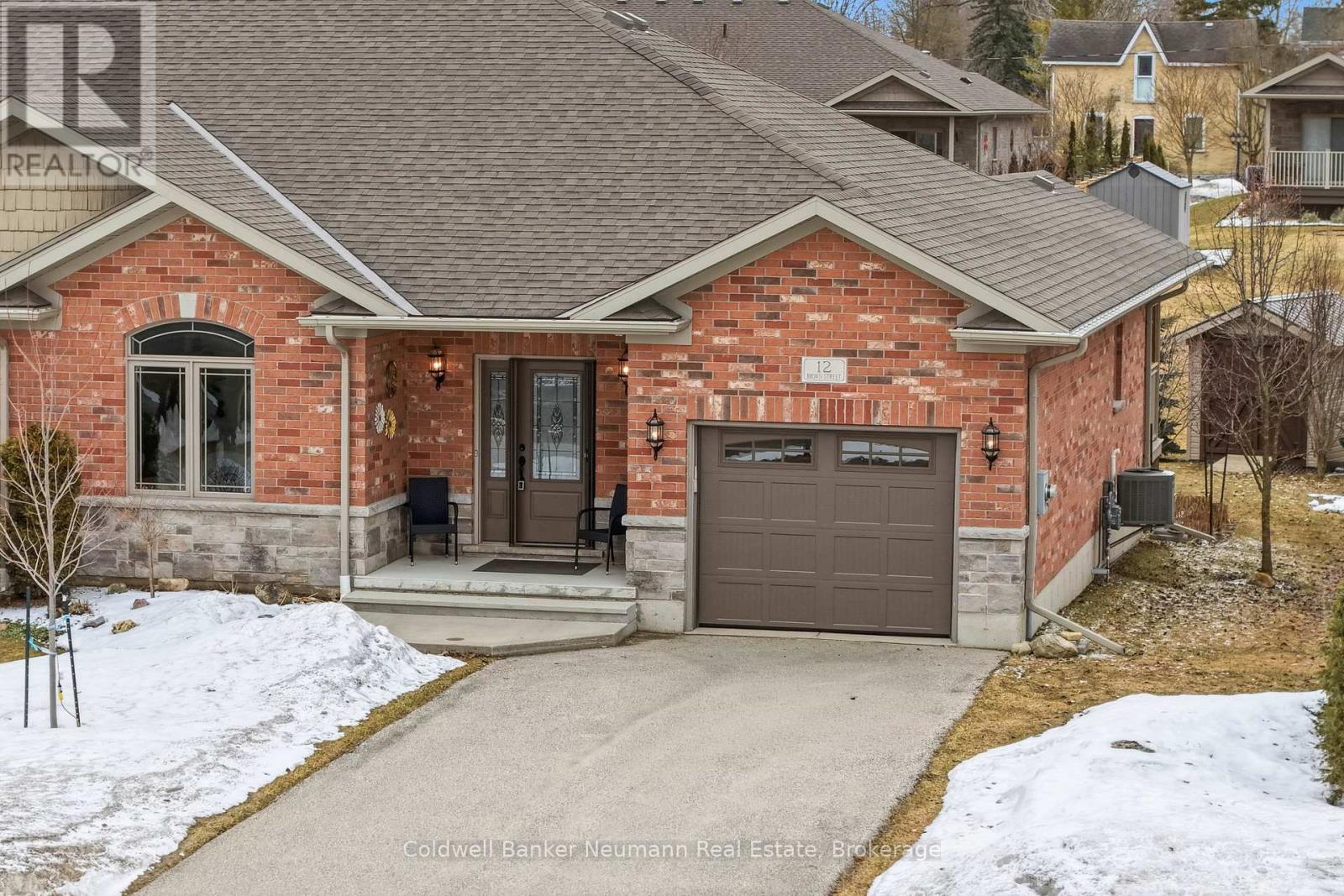 12 Brown Street S, Minto, Ontario  N0G 1M0 - Photo 42 - X12918044