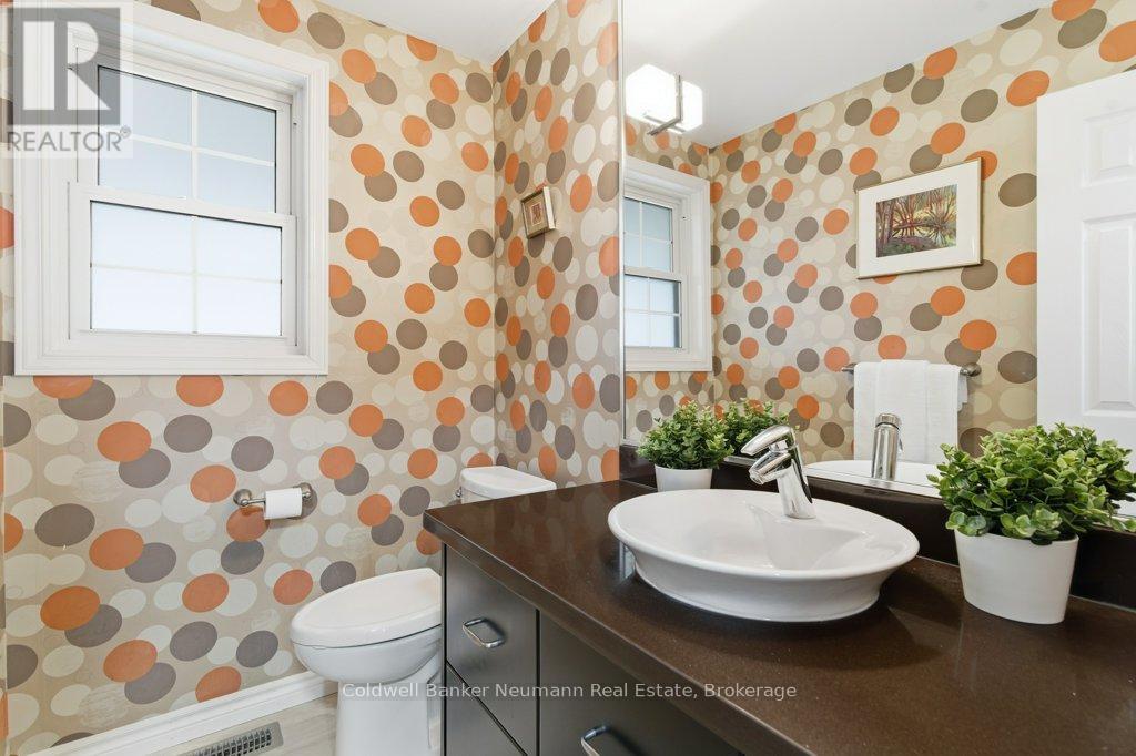 80 James Street W, Guelph (Dovercliffe Park/old University), Ontario  N1G 1E6 - Photo 18 - X12918142