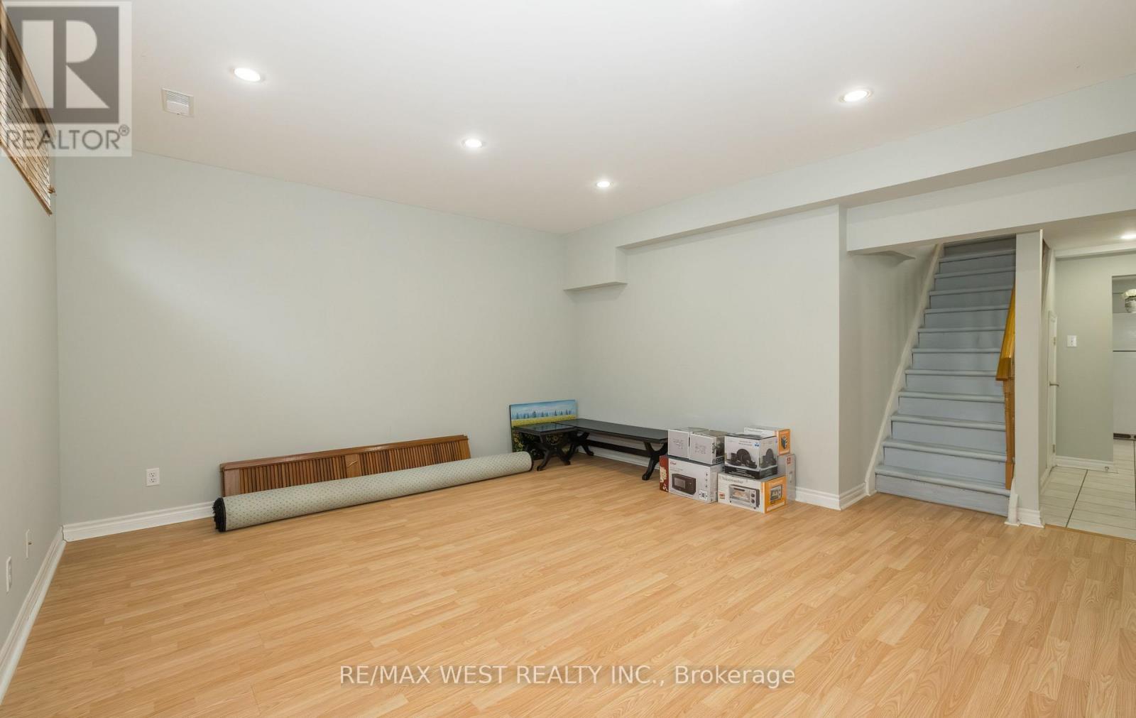 61 Stilecroft Drive, Toronto (York University Heights), Ontario  M3J 1A6 - Photo 34 - W12914552