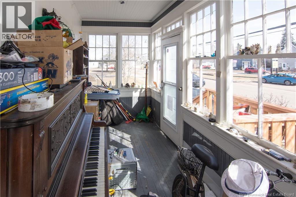 17 Chapman Street, Moncton, New Brunswick  E1E 1K6 - Photo 4 - NB135483