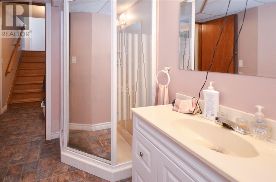 839 Beatrice, Sudbury, Ontario  P3A 3E6 - Photo 16 - 2126909