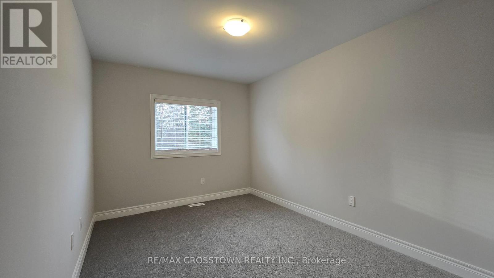 22 Mcconnell Crescent, Bracebridge, Ontario  P1L 0N7 - Photo 12 - X12894580