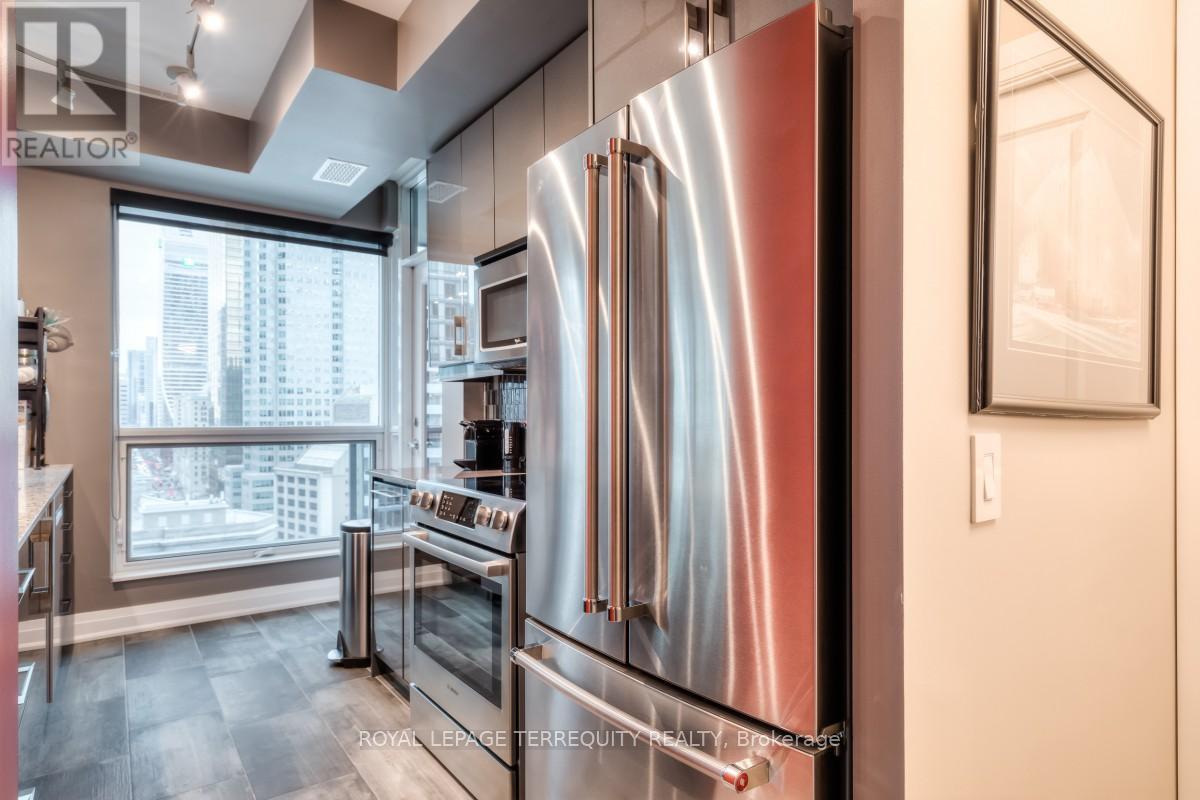 1704 - 1 Scott Street, Toronto, Ontario  M5E 1A1 - Photo 15 - C12918056