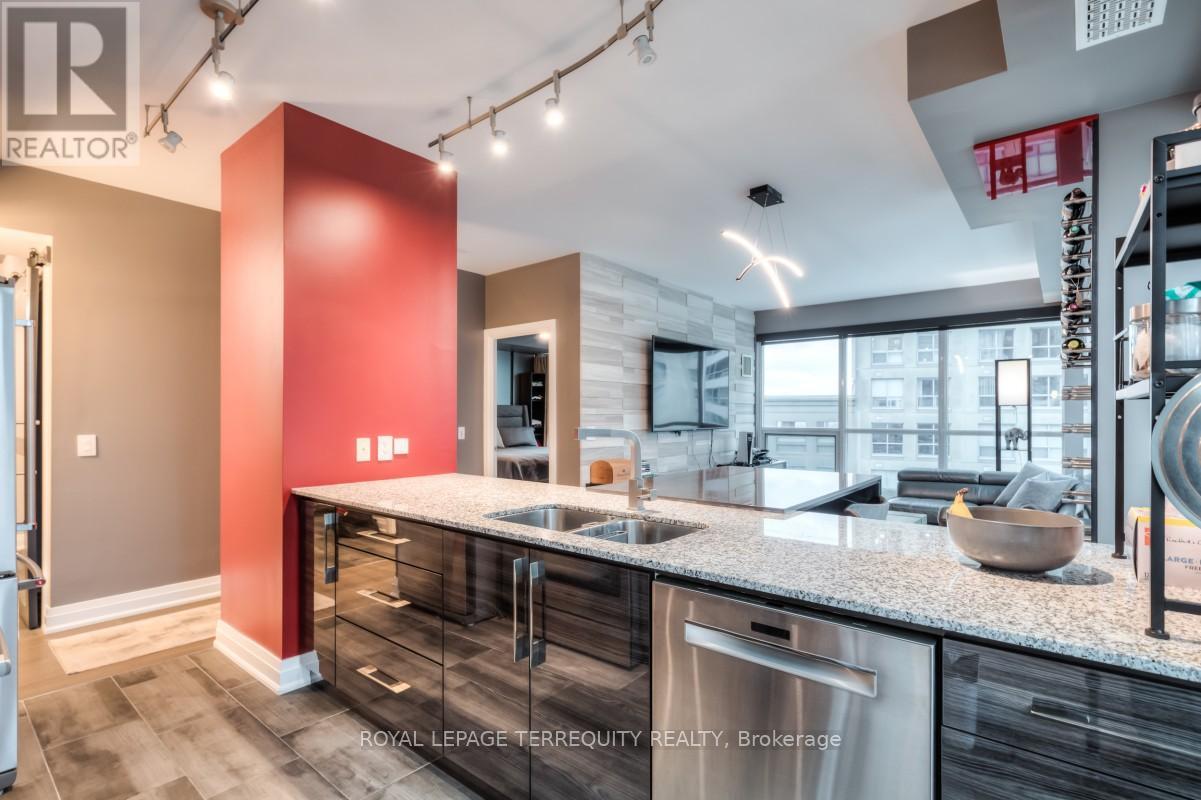 1704 - 1 Scott Street, Toronto, Ontario  M5E 1A1 - Photo 18 - C12918056