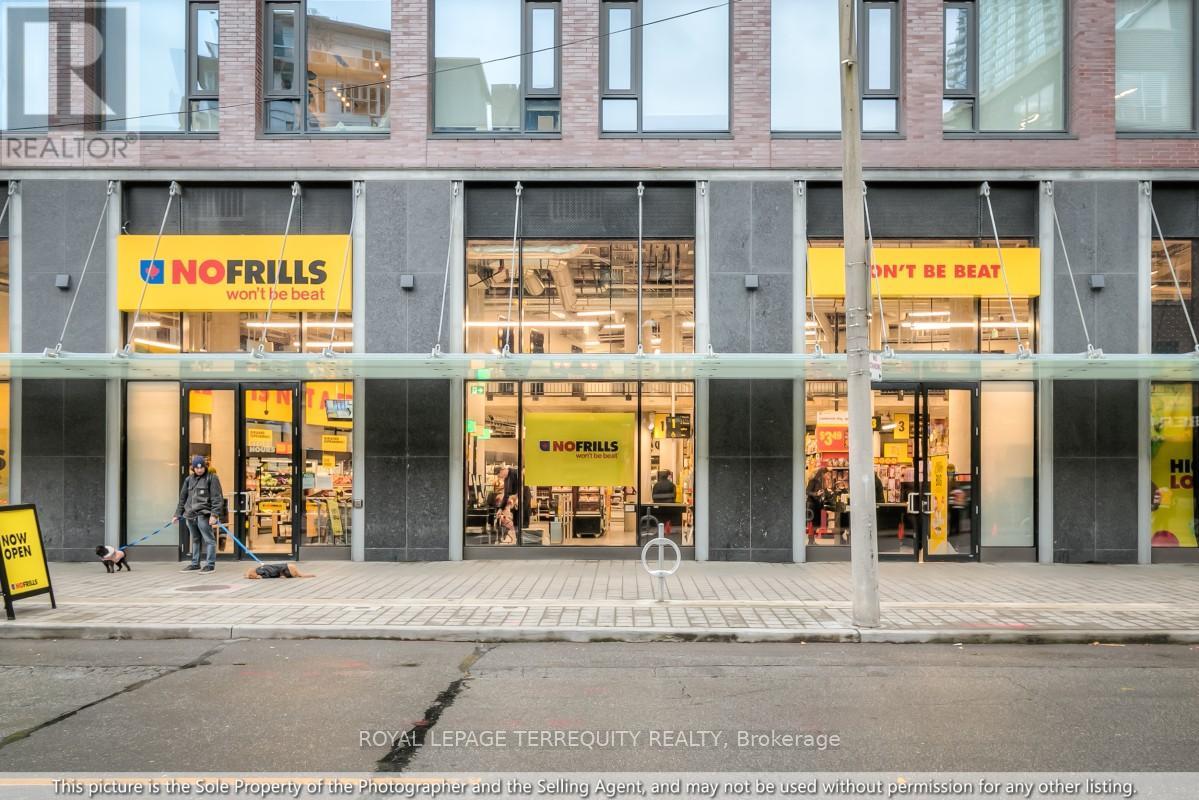 1704 - 1 Scott Street, Toronto, Ontario  M5E 1A1 - Photo 38 - C12918056