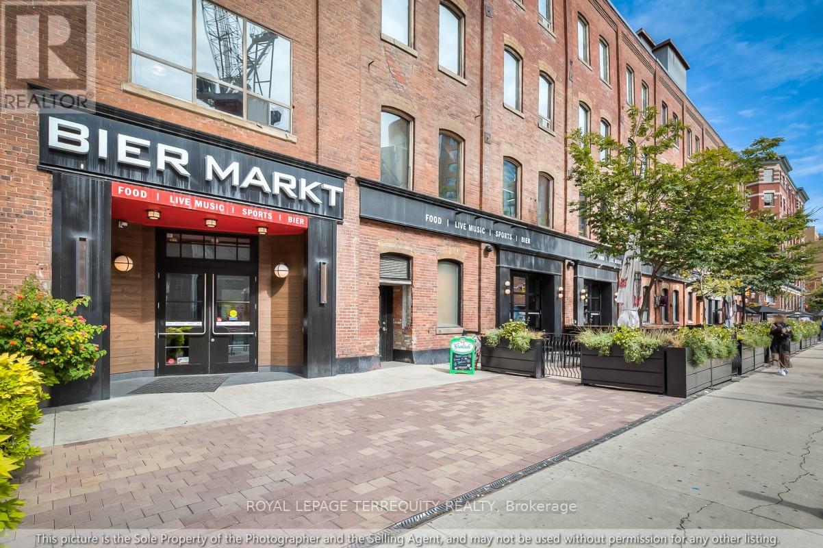 1704 - 1 Scott Street, Toronto, Ontario  M5E 1A1 - Photo 42 - C12918056