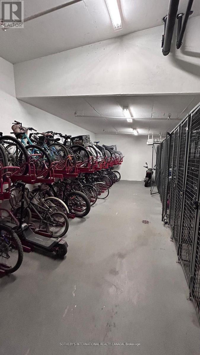 1203 - 185 Roehampton Avenue, Toronto (Mount Pleasant West), Ontario  M4P 1R4 - Photo 17 - C12918124