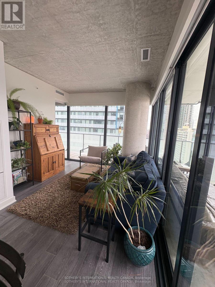 1203 - 185 Roehampton Avenue, Toronto (Mount Pleasant West), Ontario  M4P 1R4 - Photo 3 - C12918124