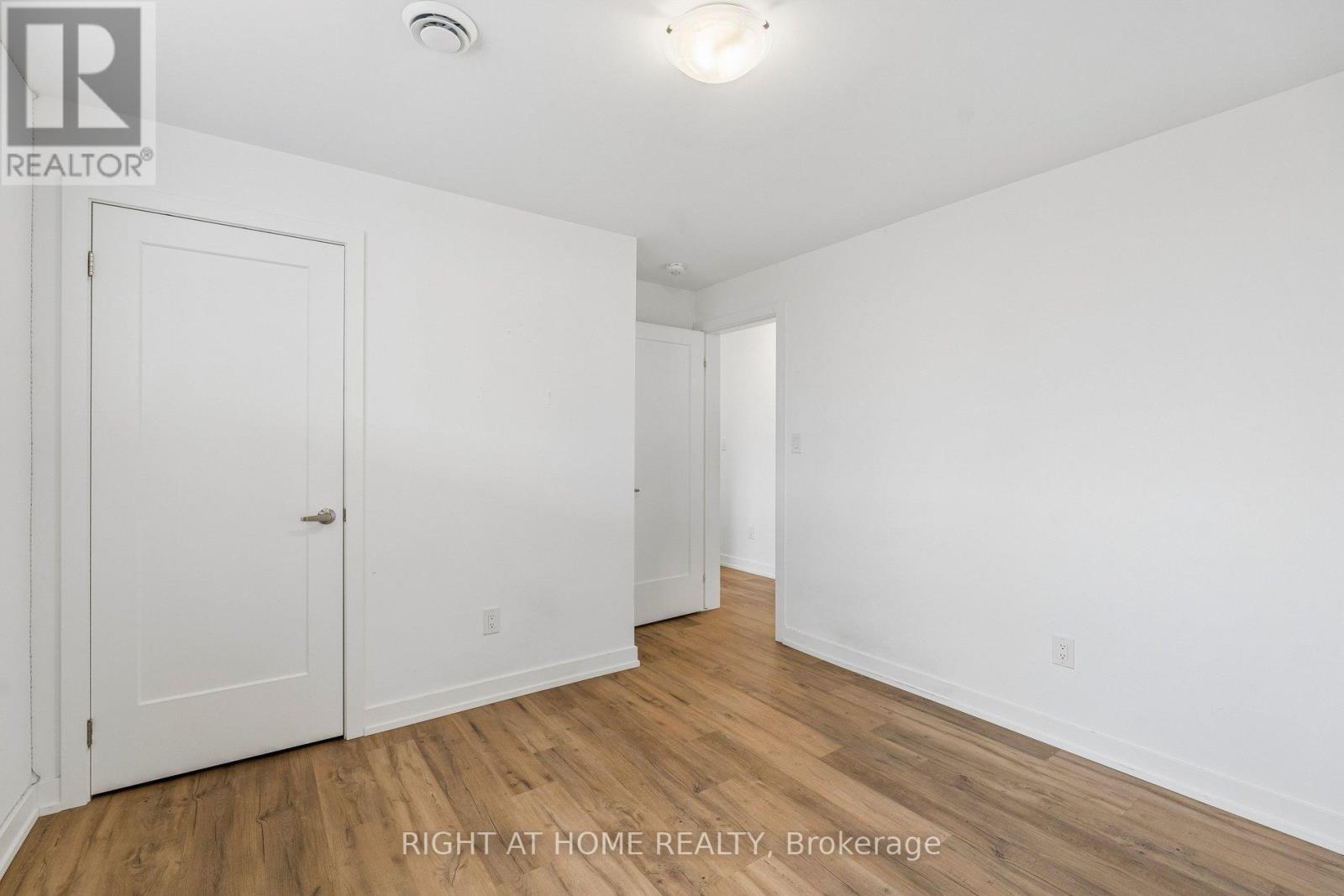 212 - 4263 Fourth Avenue, Niagara Falls, Ontario  L2E 0C2 - Photo 18 - X12899304