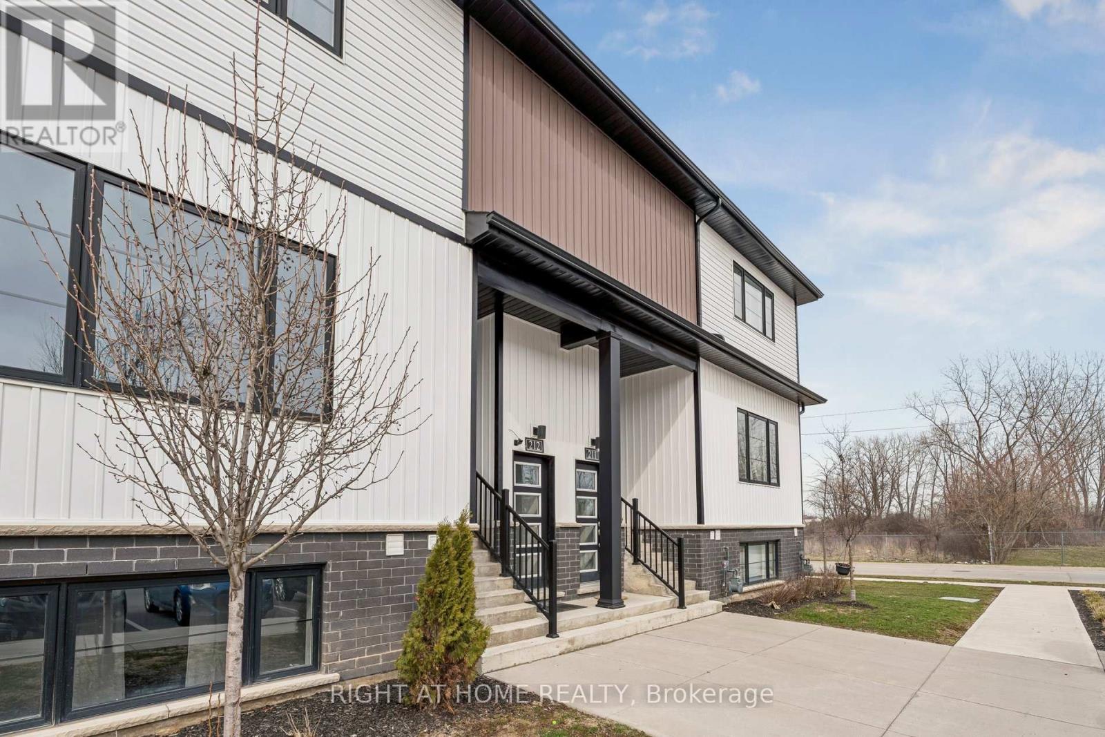 212 - 4263 FOURTH AVENUE, Niagara Falls, Ontario