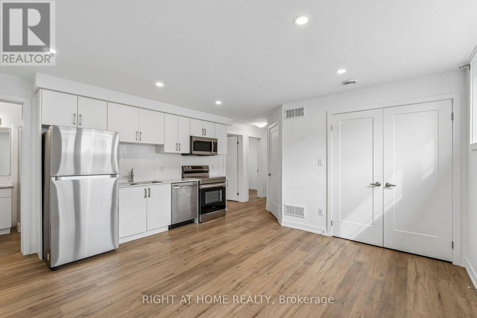 212 - 4263 Fourth Avenue, Niagara Falls, Ontario  L2E 0C2 - Photo 11 - X12899304