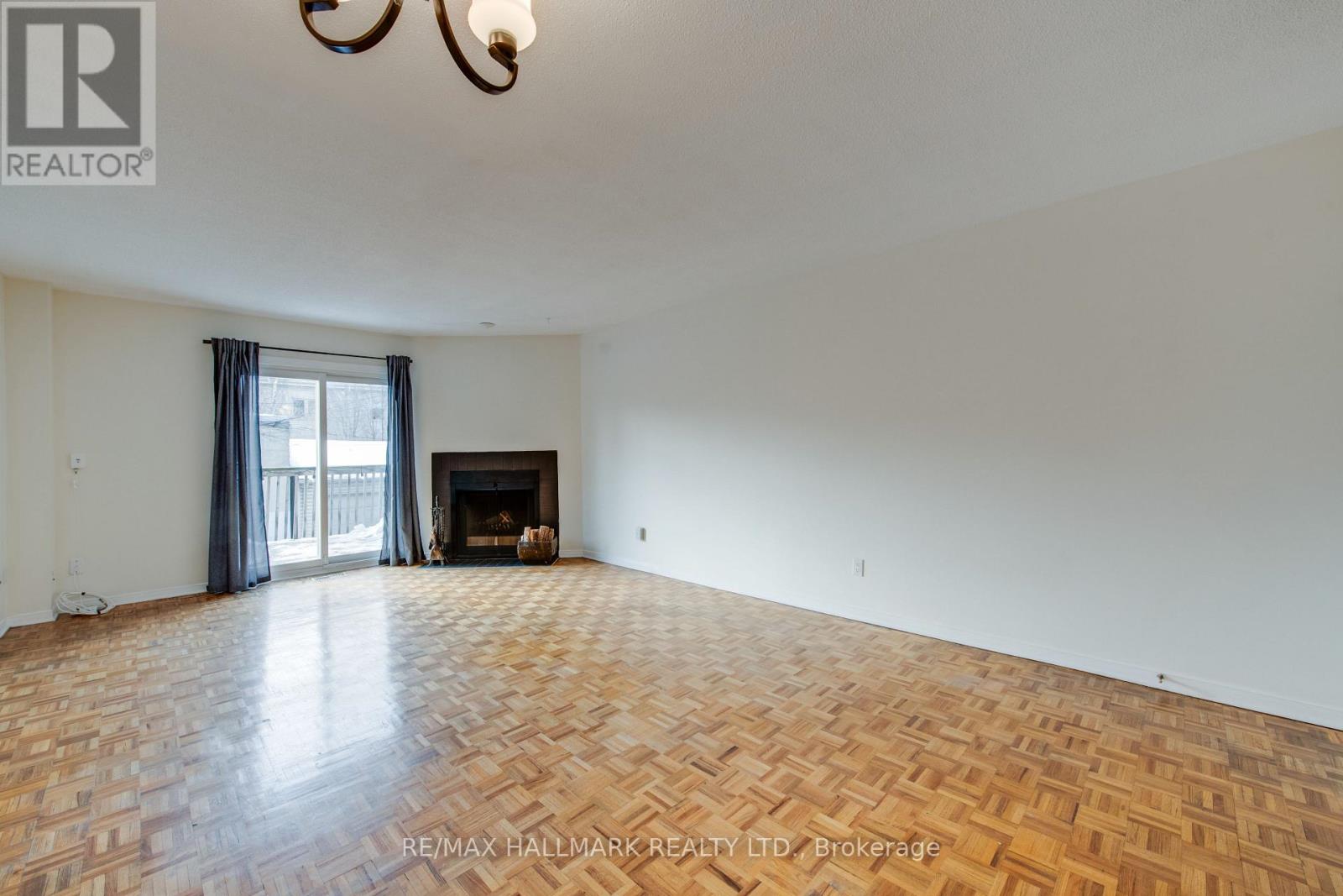 6 Empire Avenue, Toronto, Ontario  M4M 2L4 - Photo 13 - E12918024