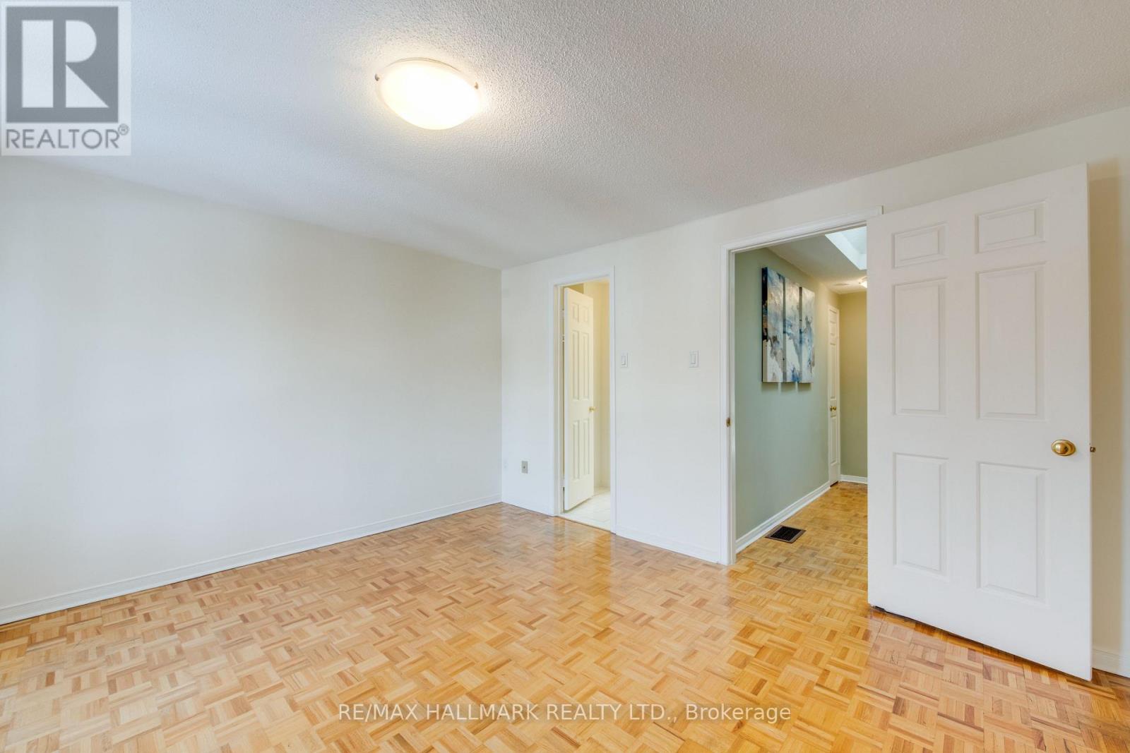 6 Empire Avenue, Toronto, Ontario  M4M 2L4 - Photo 16 - E12918024